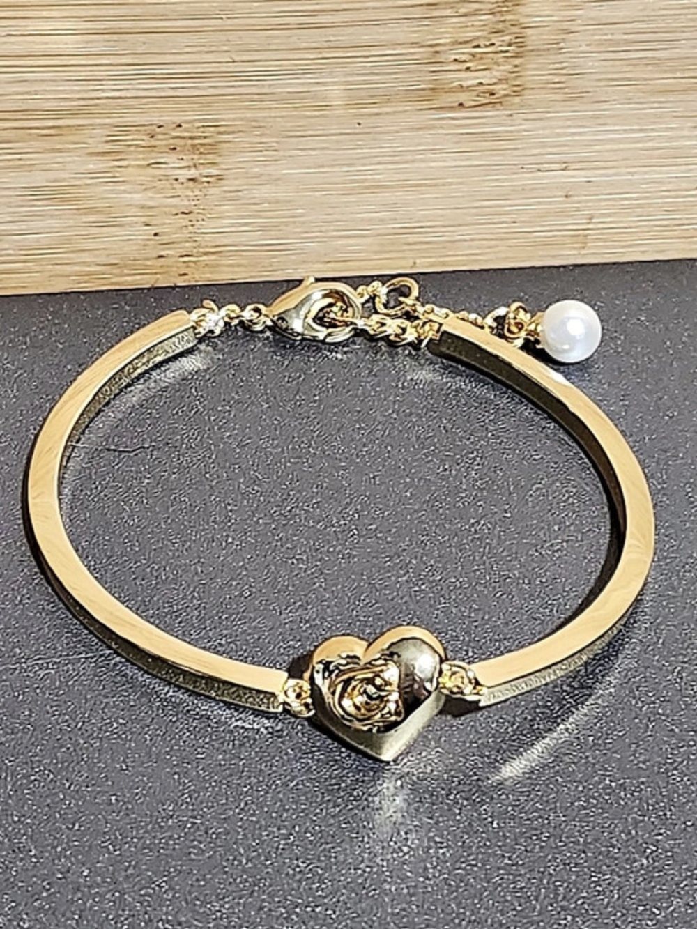 Nwot Coach Signature C Heart Pearl Flexible Bangle Bracelet